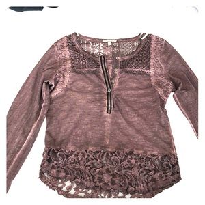 Gimmicks lace long sleeve top